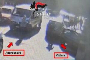 I Carabinieri della Compagnia di Catania Fontanarossa hanno arrestato un uomo di 76 anni con l'accusa di tentato omicidio e porto illegale di arma da fuoco in luogo pubblico. L'uomo è reo di aver sparato a un suo conoscente di 55 anni nel pomeriggio di ieri a Misterbianco, intorno alle 17.30.