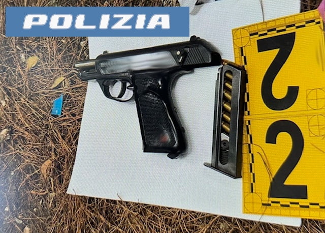 Catania, finge gioco erotico per rapinare un uomo conosciuto sui social: 28enne arrestato