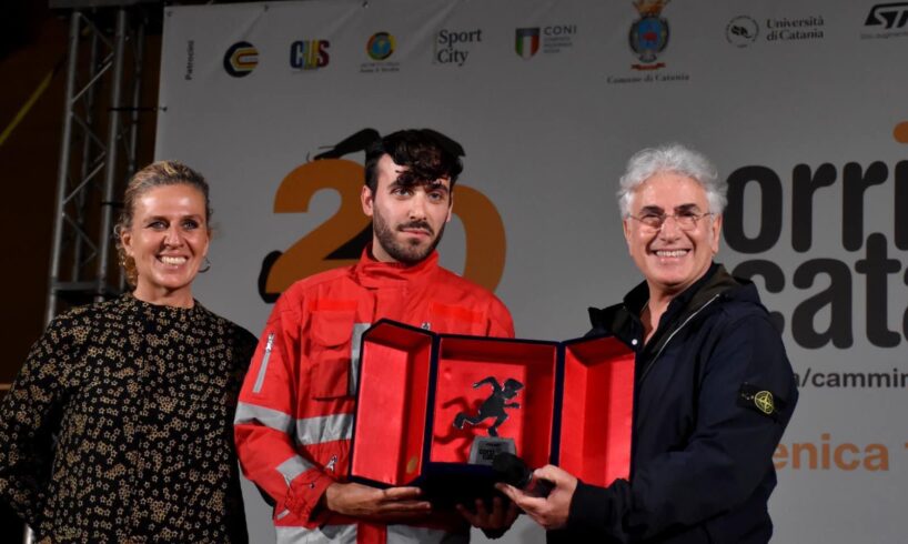 Catania, al fotoreporter Fabrizio Villa il Premio Corri Catania per la Comunicazione: “Lo dedico a mio fratello Davide”