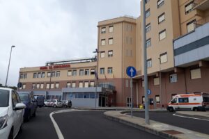 Biancavilla, inagibile laboratorio analisi ospedale. Intervento Asp: “Utenza continua a fruire del servizio”