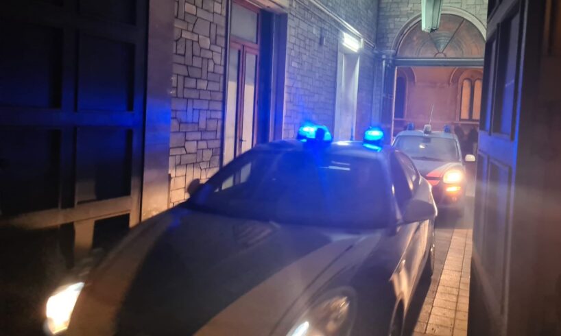 Acireale, 40enne minaccia di morte il proprio avvocato per una causa contro l’ex moglie: lascia i domiciliari e va in carcere