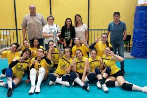 Paternò, la squadra di volley femminile del liceo ‘De Sanctis’ è campione provinciale ai giochi scolastici