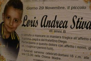 Santa Croce Camerina, oggi Loris avrebbe compiuto 18 anni. Il padre: “Tuo fratello e io guardiamo il cielo per vederti festeggiare”