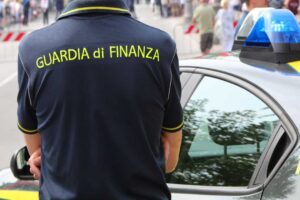 Catania, bancarotta e riciclaggio per favorire il clan Pillera-Puntina: 10 misure cautelari (VIDEO)