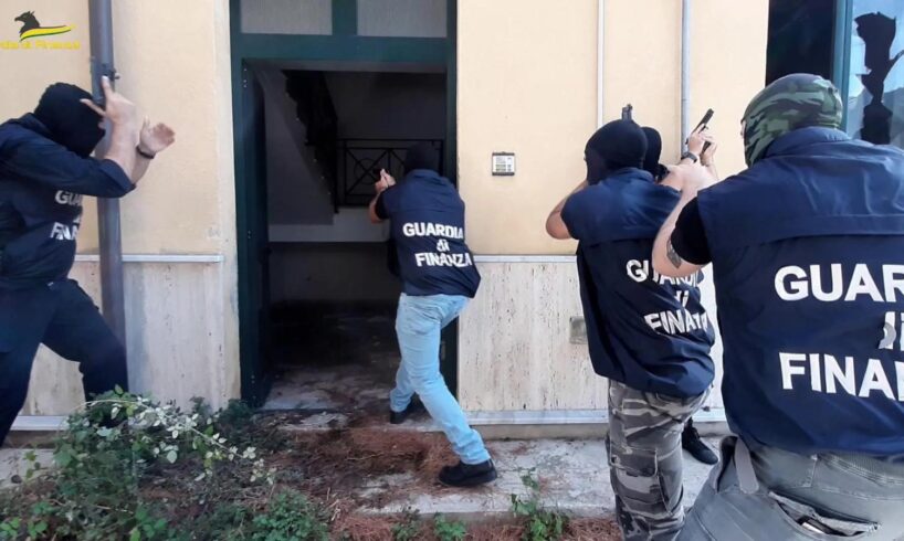 Sciacca, appalti pubblici infiltrati dalla mafia: 7 arresti