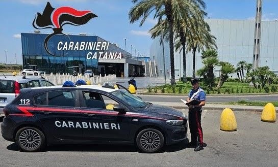 Belpasso, coppia di ladri tenta shopping “gratuito” in un negozio di Etnapolis: arrestati