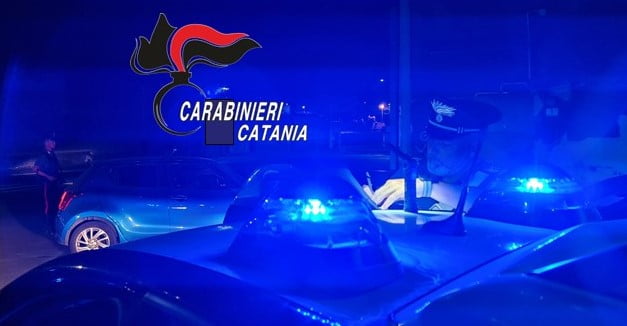 Gravina di Catania, 29enne ‘lascia’ i domiciliari e gira con auto rubata: forse è l’autore di una serie di colpi