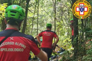 Milo, 50enne di Pedara muore dopo una caduta con la mountain bike: percorreva un sentiero sterrato