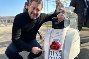 La Lega lancia il “salva-Vespa” per inserirla tra i veicoli di interesse nazionale