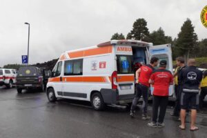 Etna, mountain biker 30enne s’infortuna lungo Piano Provenzana: interviene il Soccorso alpino