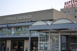 Catania, incendio nell’ospedale Garibaldi Nesima subito domato dal personale: nessun disagio per i malati