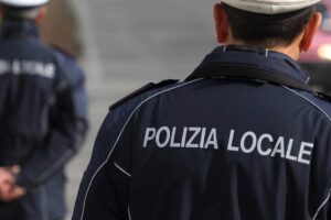 Paternò: “Controllo pessimo della viabilità cittadina. Servono 10 nuovi vigili urbani”. Interpellanza consiliare di Virgolini