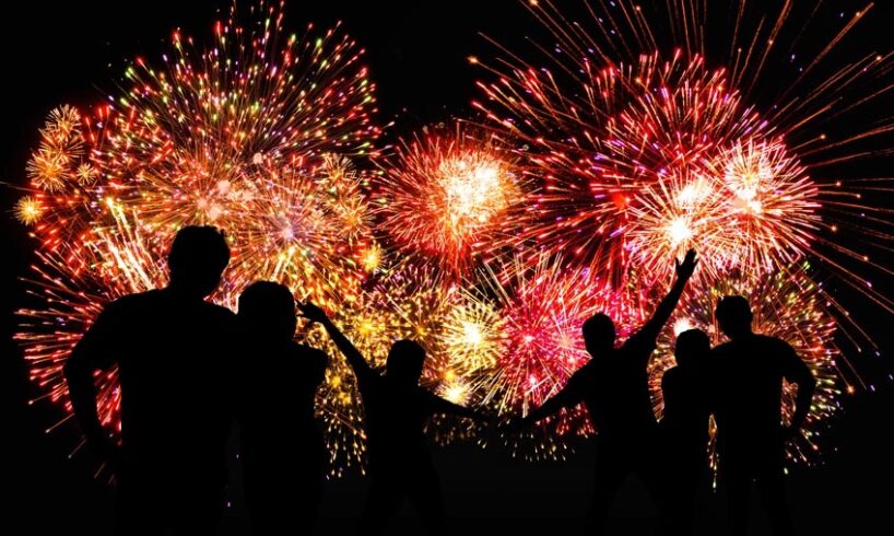 Biancavilla, il sindaco Bonanno contro i festeggiamenti con fuochi d’artificio: “Disturbano la quiete pubblica”