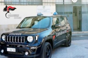 Paternò, 38enne evade dai domiciliari per fare una passeggiata: torna agli arresti casalinghi