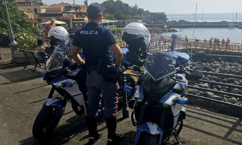 Catania, 28enne palpeggia due sorelle che prendevano il sole a S. Giovanni li Cuti: arrestato