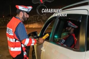 Biancavilla e Adrano, controlli a tappeto con tiro guida in stato di ebbrezza: a 2 denunciati ritirata la patente di guida