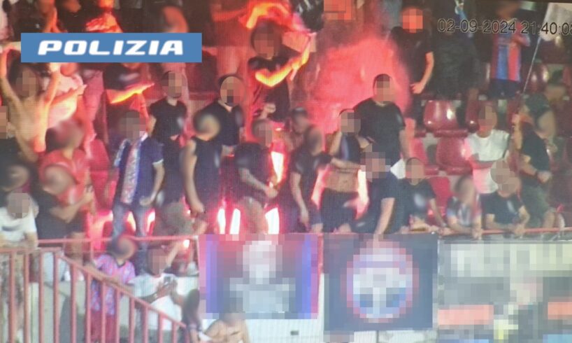 Calcio, accesero fumogeni durante la partita Catania-Benevento: 4 Daspo del Questore