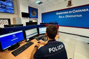 Catania, Polizia individua spacciatore con la ‘roba’ in casa grazie a una segnalazione su ‘YouPol’