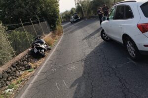 Scontro tra auto e moto sulla SP 57 Paternò-Ragalna: centauro in elisoccorso al ‘Cannizzaro’