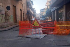 Paternò, 4 cantieri per la posa di cavi creano disagi in città: le proteste di automobilisti e residenti