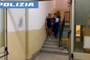 Catania, 22enne arrestato per il tentato omicidio di via Balatelle: è il figlio dell’ex compagna della vittima (VIDEO)