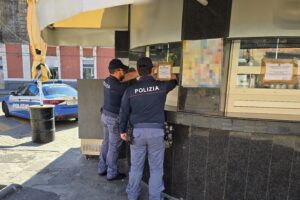 Adrano, chiosco-bar del centro ritrovo di pregiudicati: attività sospesa per 7 giorni