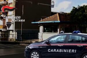 Catania, 38enne a passeggio nel quartiere Monte Po nonostante i domiciliari: “Soffro d’insonnia”