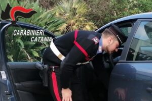 Ramacca, 2 pregiudicati di Palagonia e Adrano in viaggio su un’auto rubata a S. M. di Licodia: arrestati