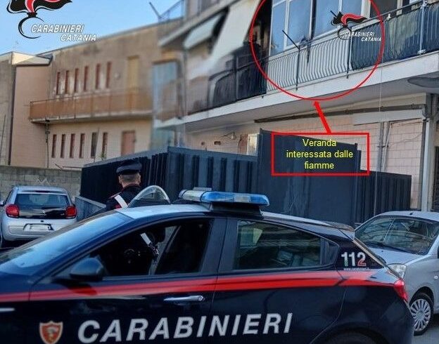 Misterbianco, carabinieri salvano anziana disabile nel corso di un incendio: in un palazzo di via Galimberti