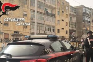 Catania, finge di essere il fratello dopo essere evaso dai domiciliari: 39enne finisce in carcere