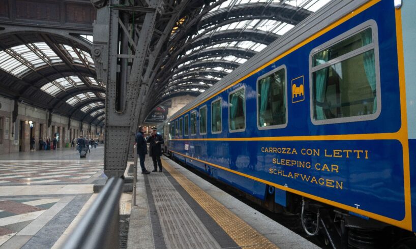 La Regione vara il treno low cost “Sicilia Express” per le feste di Natale: tocca le principali città della Penisola