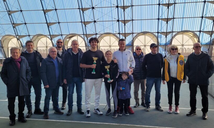 Al torneo di tennis ‘Città di Adrano’ oltre 70 partecipanti: sport e passione onorano l’evento di Lions e Leo Club