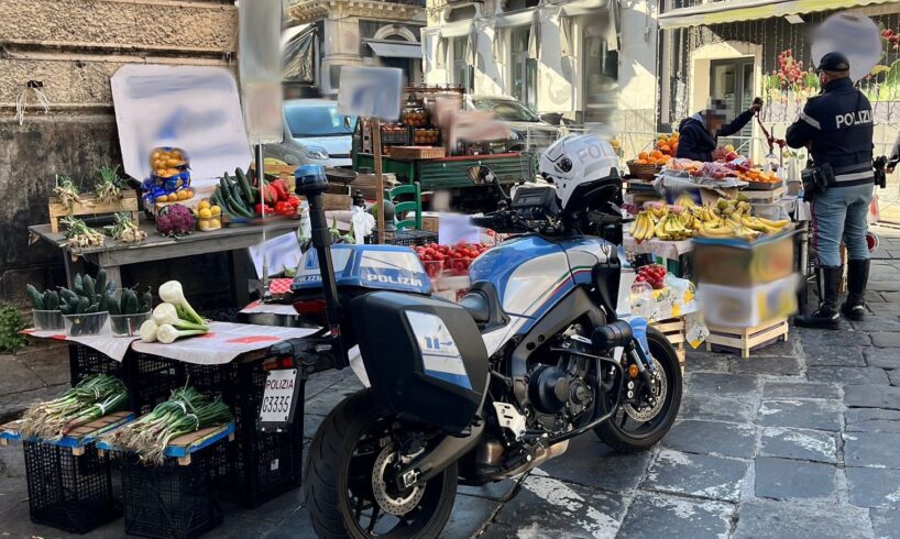 Catania, controlli su “arrusti e mangia” e venditori ambulanti: sanzioni per 8 mila euro