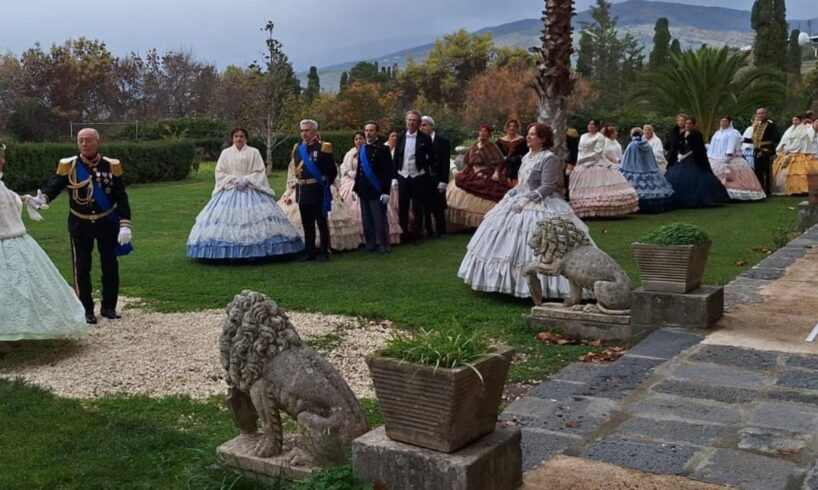 Bronte, un grande spettacolo la ‘macchina del tempo’ del Castello di Nelson: rievocazione storica accolta con successo (